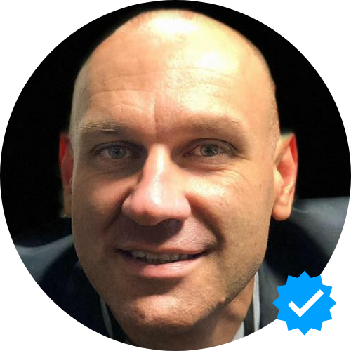 R. Viktor - Pipa - Átlátszó háttér